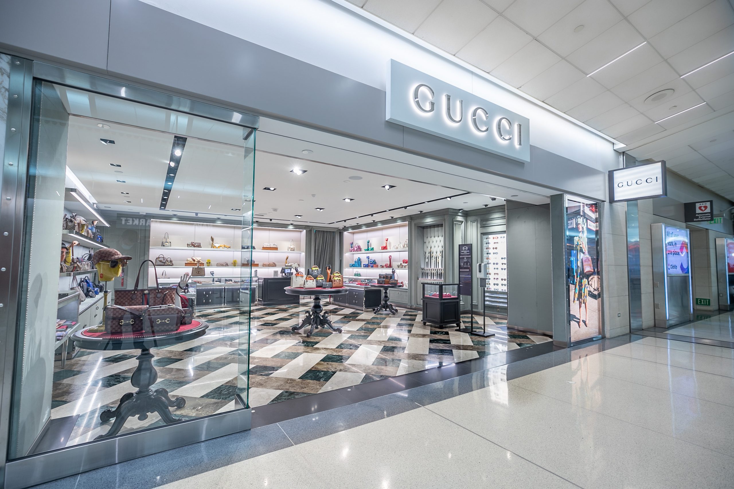 gucci somerset mall